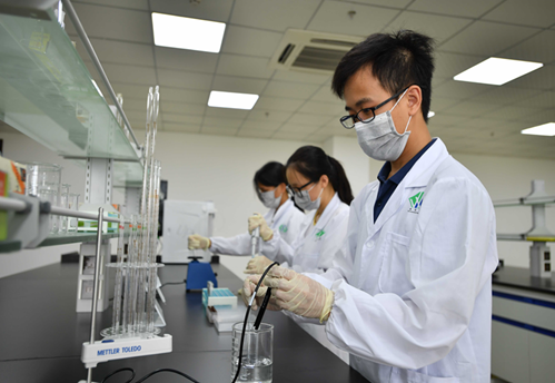 1692934156129809.png 8443384.png