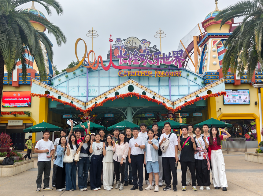 01佛山合影.png